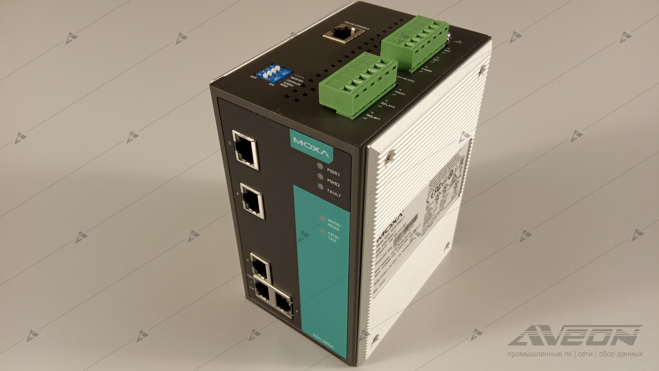Фотообзор коммутатора Ethernet 5 портов MOXA EDS-505A-T от АВЕОН