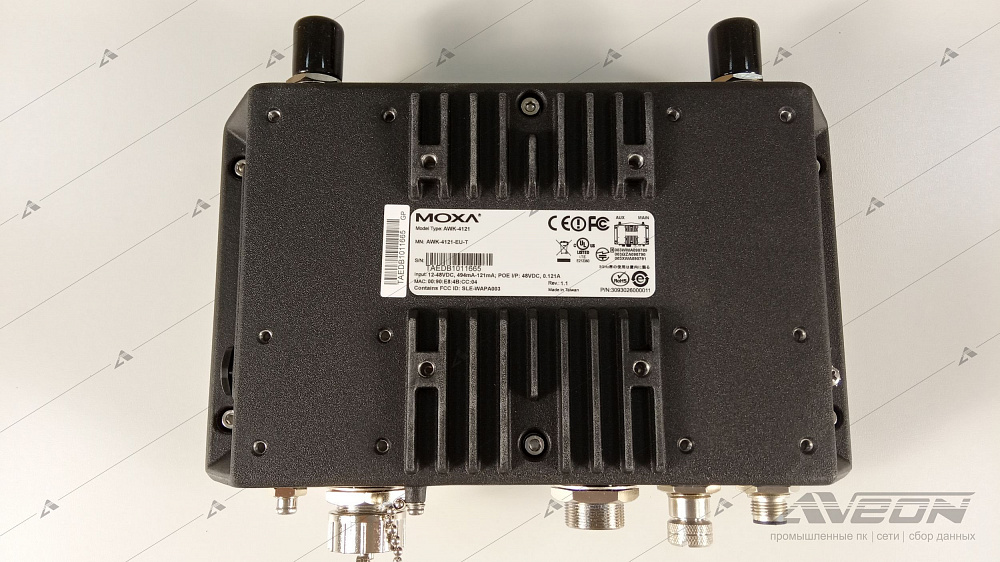 Фотообзор беспроводной точки доступа MOXA AWK-4121-EU-T от АВЕОН