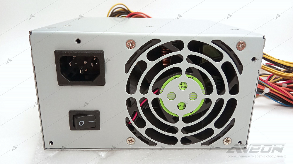 Фотообзор блока питания Advantech PS8-700ATX-ZE от АВЕОН