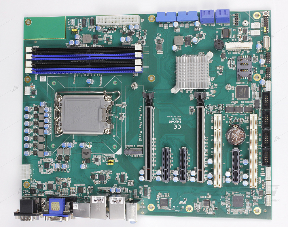 Фотообзор промышленной материнской платы AXIOMTEK IMB540-S от АВЕОН