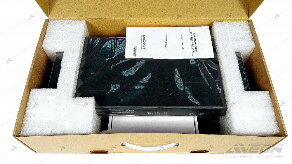 Фотообзор преобразователя Modbus MOXA MGate MB3660-8-2AC от АВЕОН