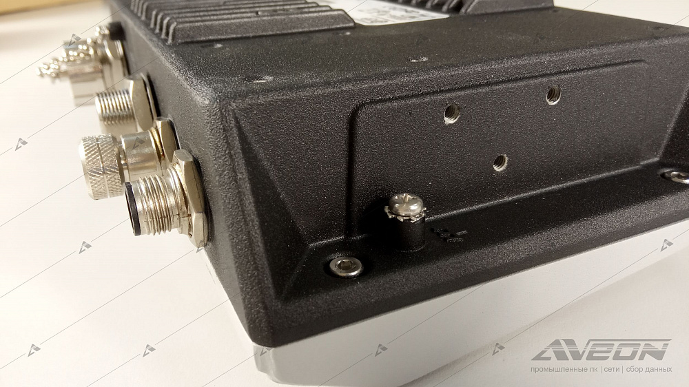 Фотообзор беспроводной точки доступа MOXA AWK-4121-EU-T от АВЕОН