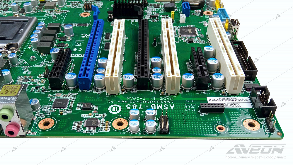 Фотообзор промышленной серверной материнской платы ATX Advantech ASMB-785G2-00A1E от АВЕОН