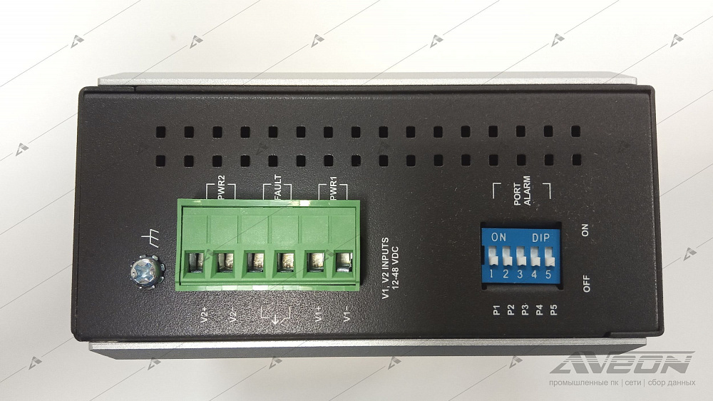 Фотообзор промышленного 5-портовый неуправляемый коммутатор 10/100 BaseT Ethernet MOXA EDS-305 от АВЕОН