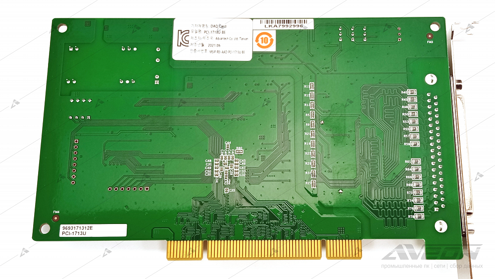 Фотообзор платы аналогового ввода Advantech PCI-1713U-BE от АВЕОН