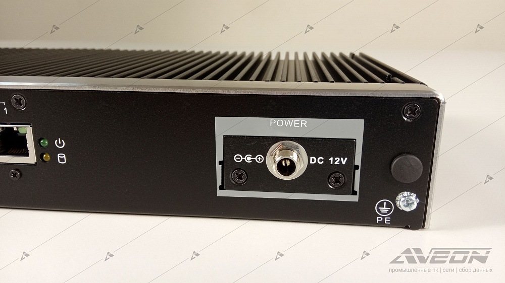 Фотообзор встраиваемого компьютера Advantech ARK-2230L-U0A2E от АВЕОН