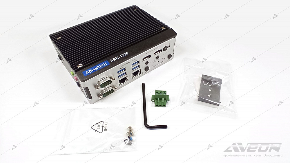 Фотообзор компактного встраиваемого ПК Advantech ARK-1220L от АВЕОН