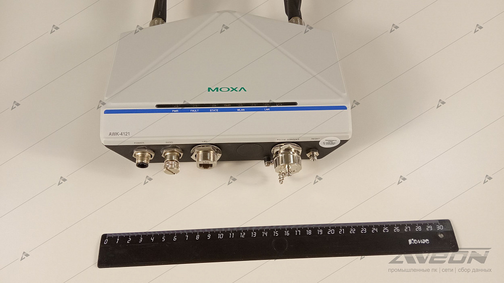 Фотообзор беспроводной точки доступа MOXA AWK-4121-EU-T от АВЕОН