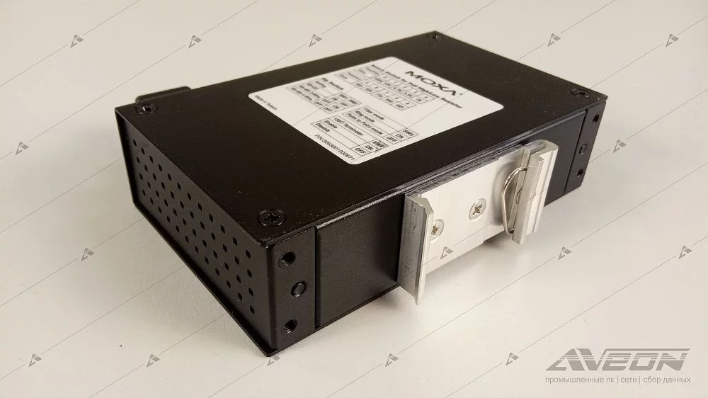 Фотообзор конвертера RS-232/422/485 MOXA ICF-1150-S-SC-T