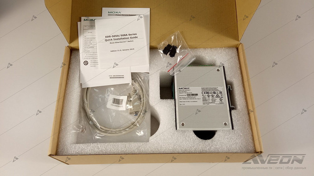 Фотообзор коммутатора Ethernet 5 портов MOXA EDS-505A-T от АВЕОН