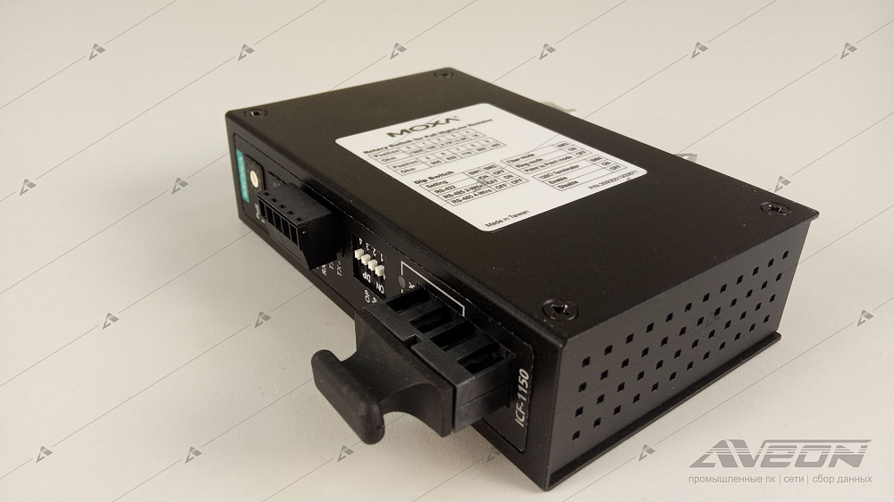 Фотообзор конвертера RS-232/422/485 MOXA ICF-1150-S-SC-T от АВЕОН