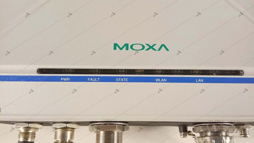 Фотообзор беспроводной точки доступа MOXA AWK-4121-EU-T