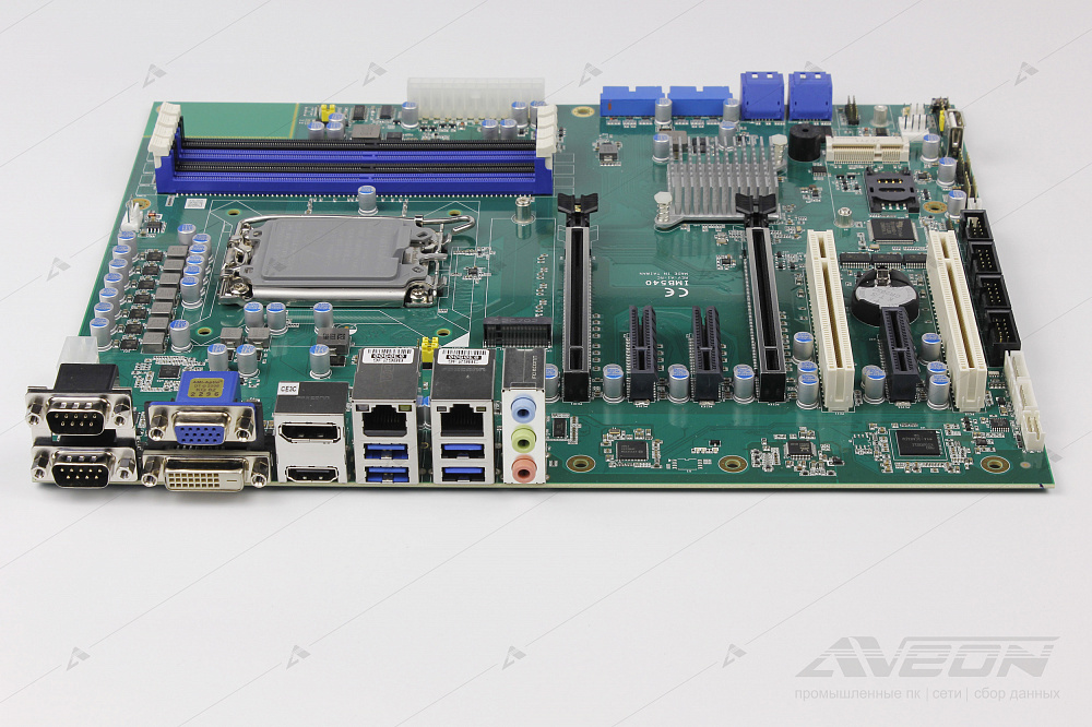 Фотообзор промышленной материнской платы AXIOMTEK IMB540-S от АВЕОН