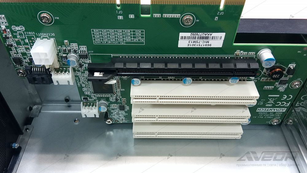 Фотообзор модуля расширения Advantech MIC-75M13-00A1E от АВЕОН
