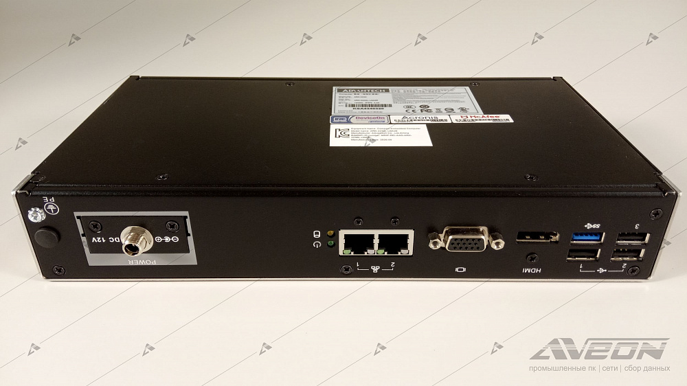 Фотообзор встраиваемого компьютера Advantech ARK-2230L-U0A2E от АВЕОН