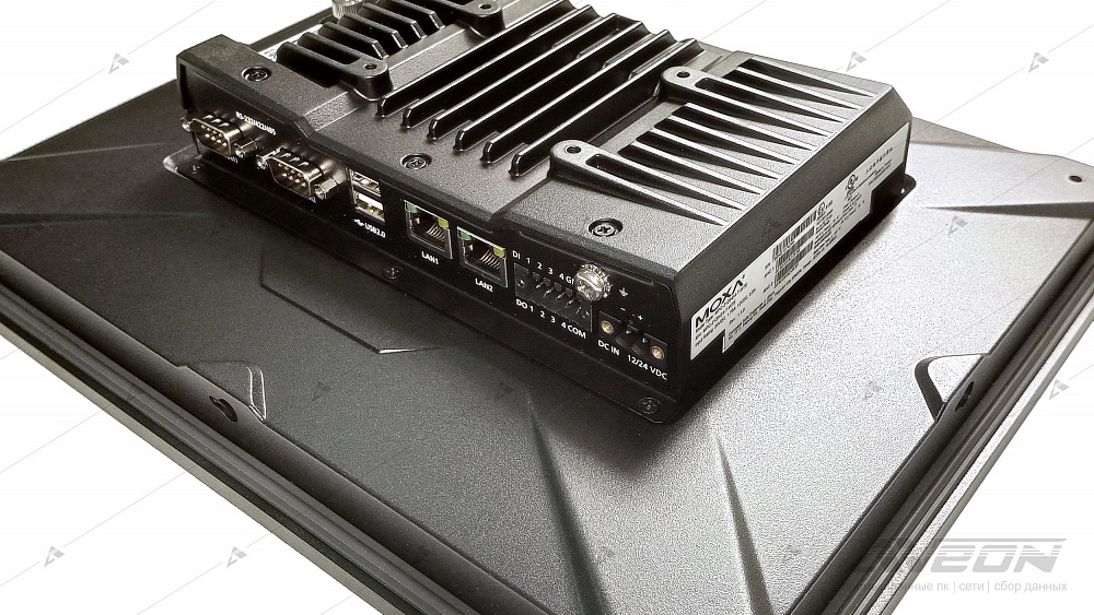 Фотообзор безвентиляторного панельного компьютера MOXA MPC-2120-E4-T-W7E от АВЕОН