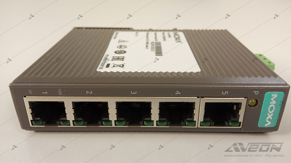 Фотообзор 5-портового неуправляемого коммутатора MOXA EDS-205 от АВЕОН
