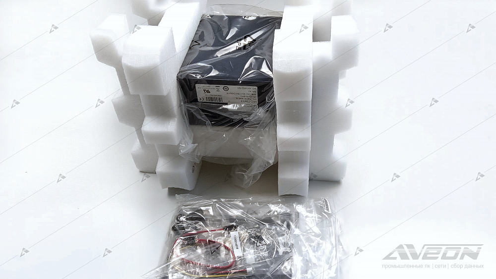 Фотообзор модуля расширения Advantech MIC-75M13-00A1E от АВЕОН